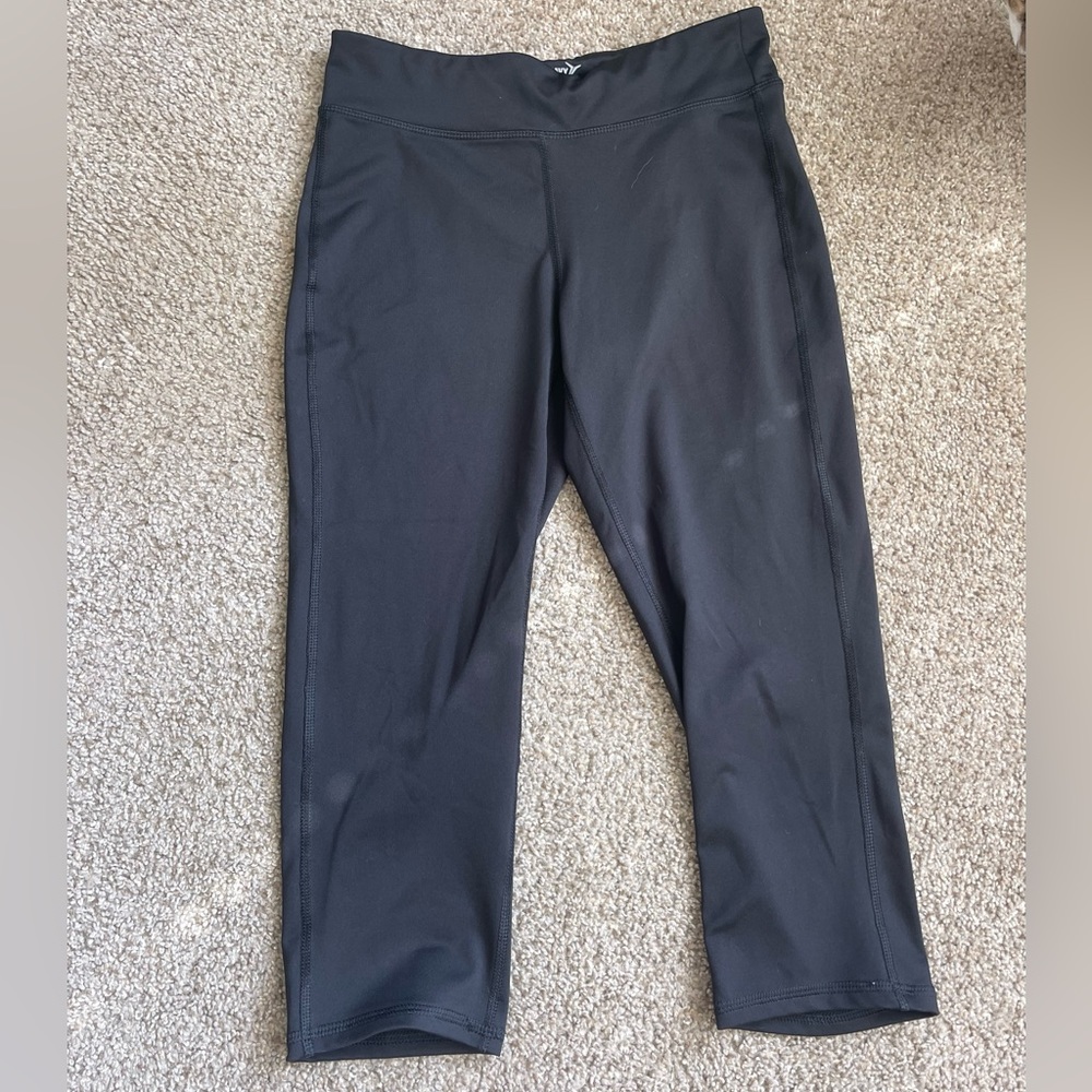 Black womens cropped leggings